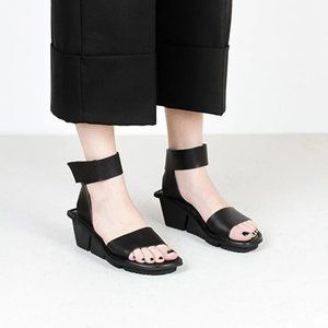 Trippen Plucky Black Leather Sandals, size 39